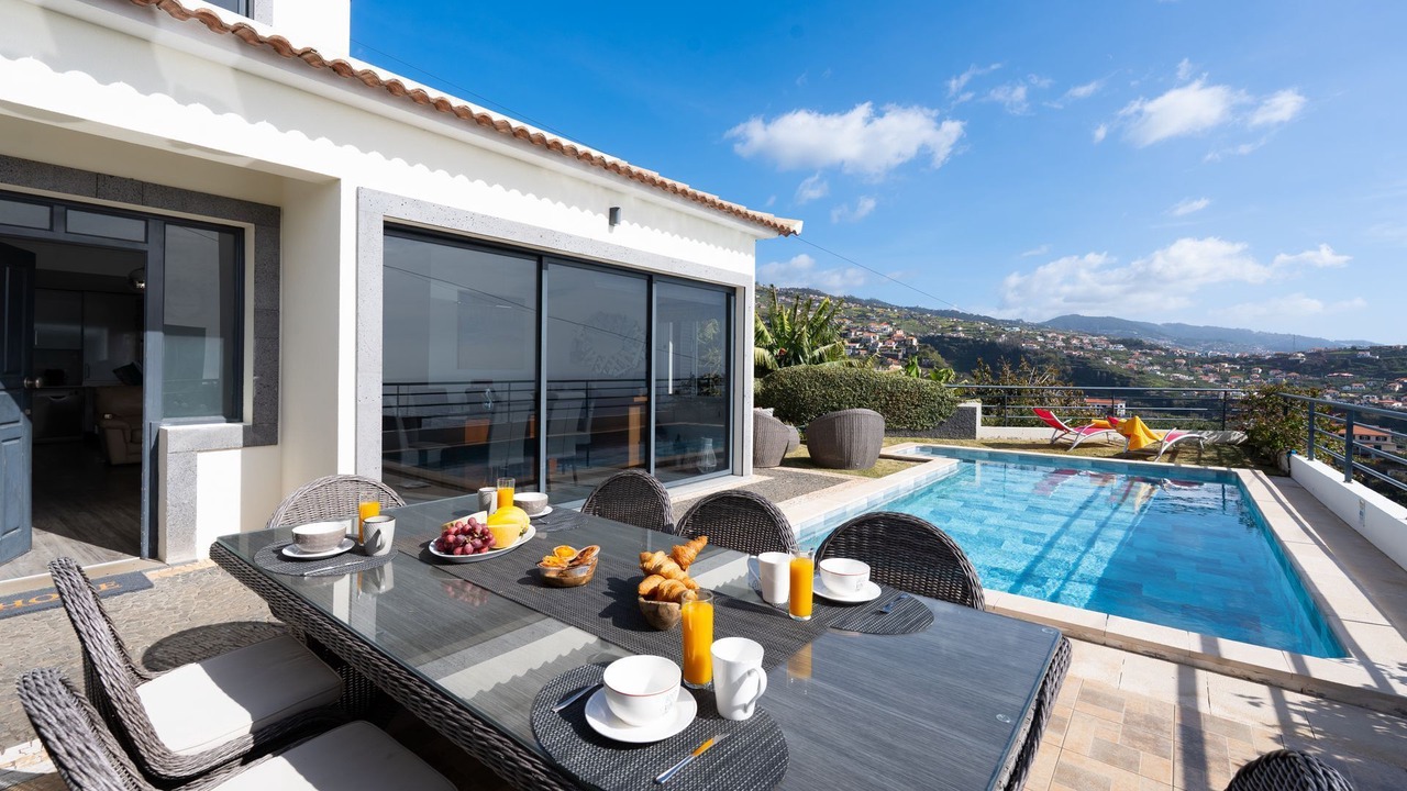 Photo of Outdoor in Canhas