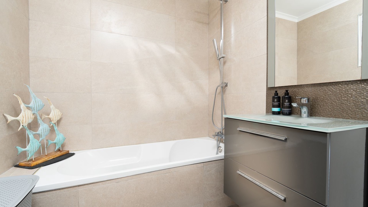 Photo of Bathroom in Canhas