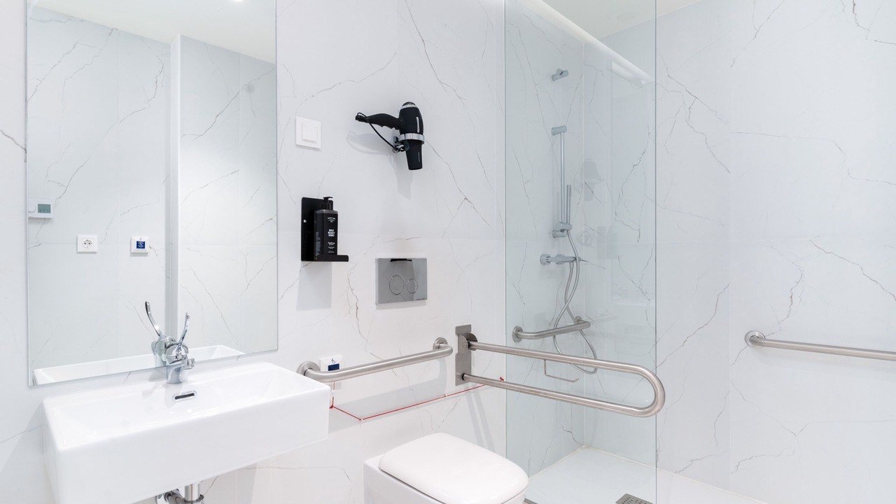Photo of Bathroom in Centro / Baixa