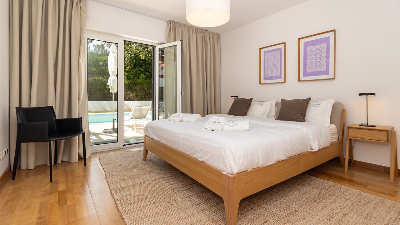 Photo of Bedroom in Charneca de Caparica e Sobreda