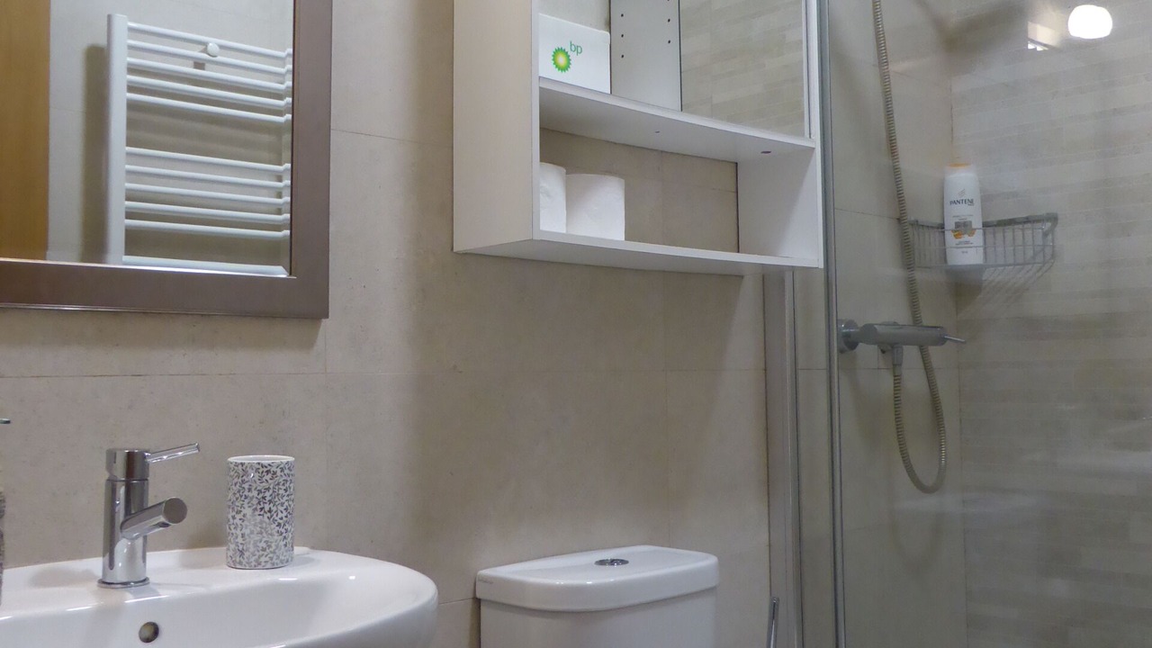 Photo of Bathroom in Sacavem