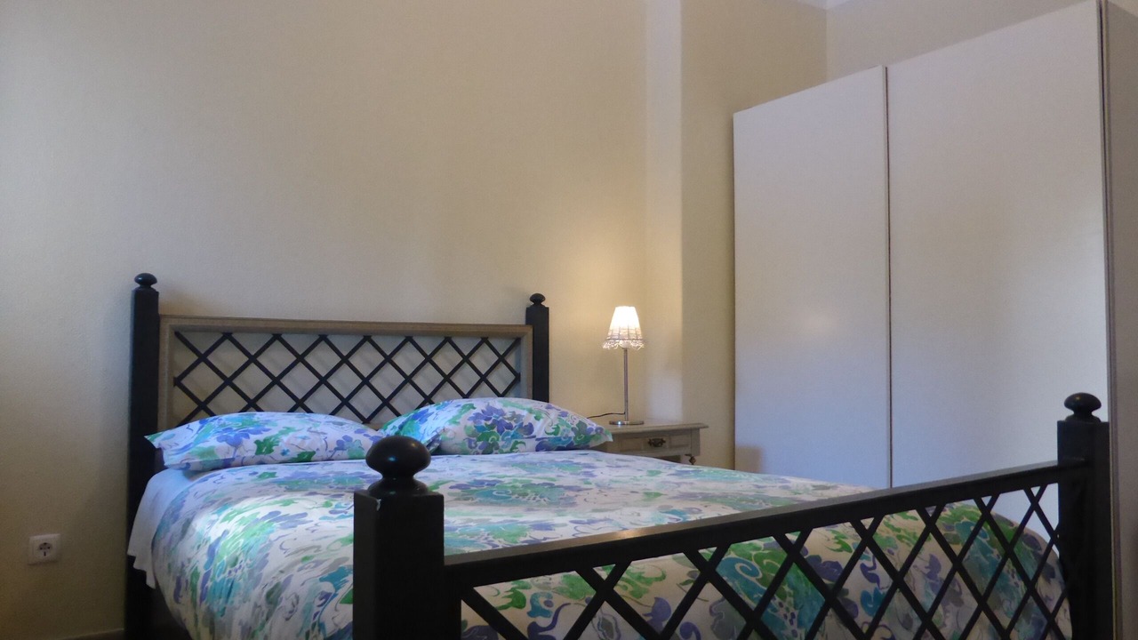 Photo of Bedroom in Sacavem