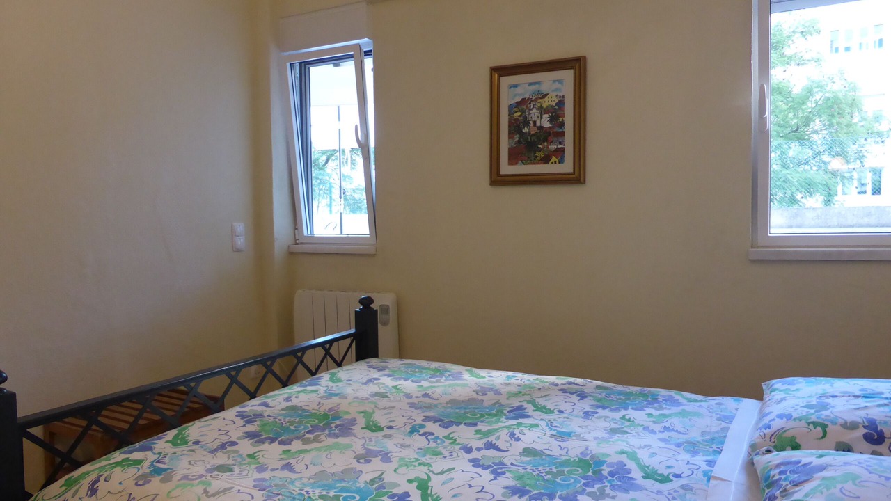 Photo of Bedroom in Sacavem