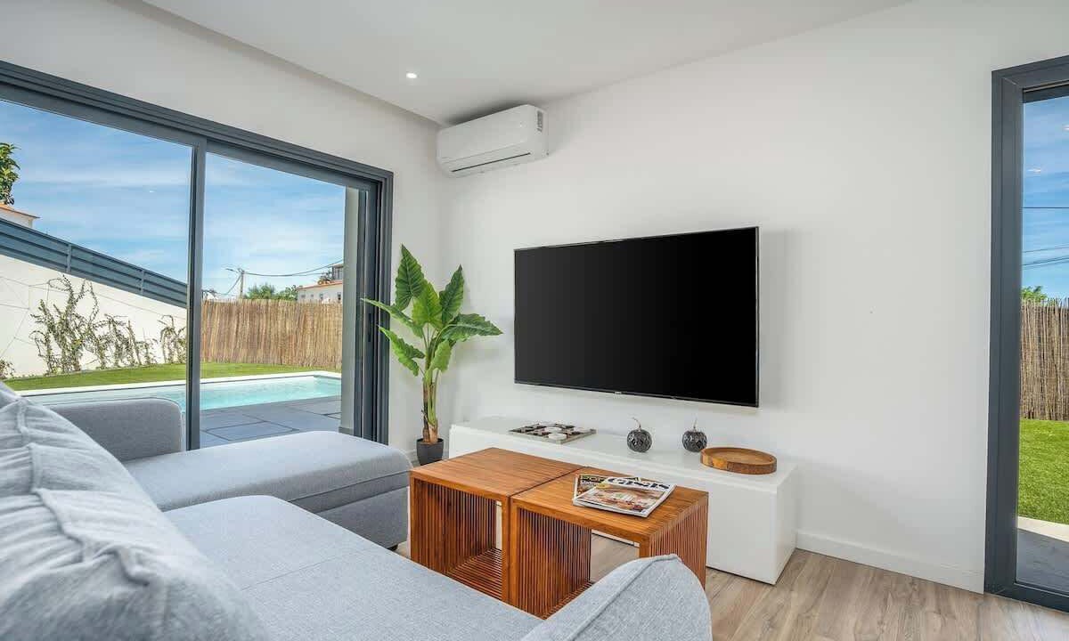 Photo of Livingroom in Porches