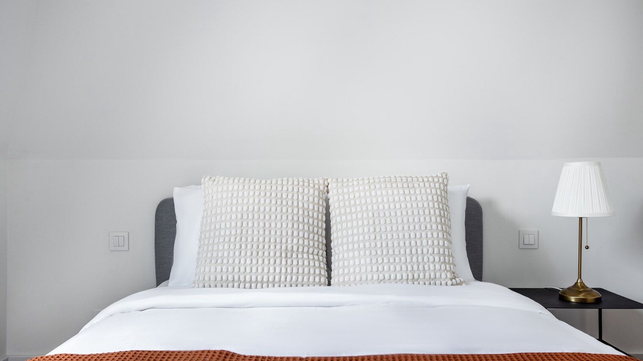 Photo of Bedroom in Lisbon Old Town