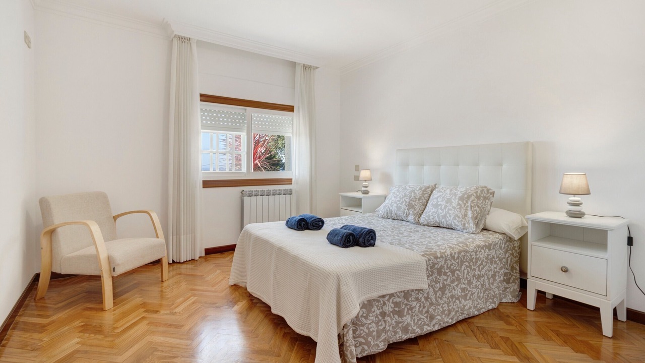 Photo of Bedroom in Caminha