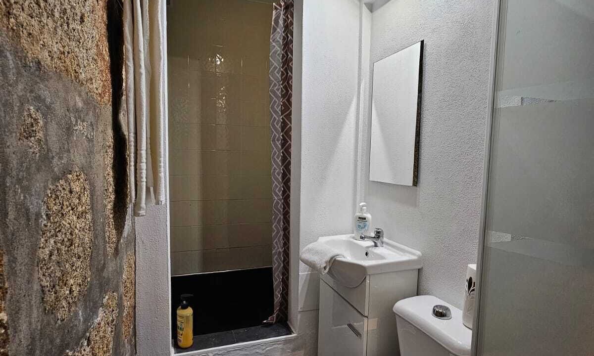 Photo of Bathroom in Paranhos