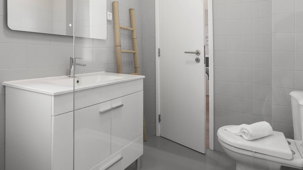 Photo of Bathroom in Peniche