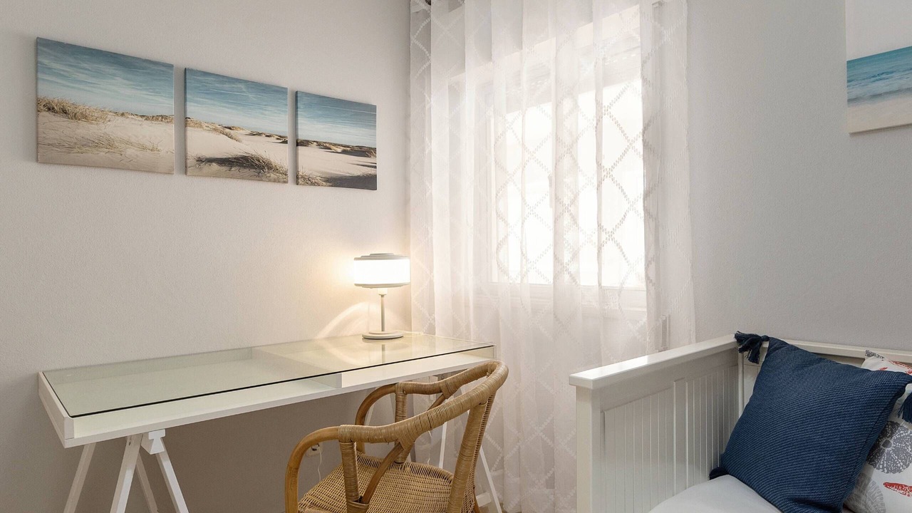 Photo of Bedroom in Peniche