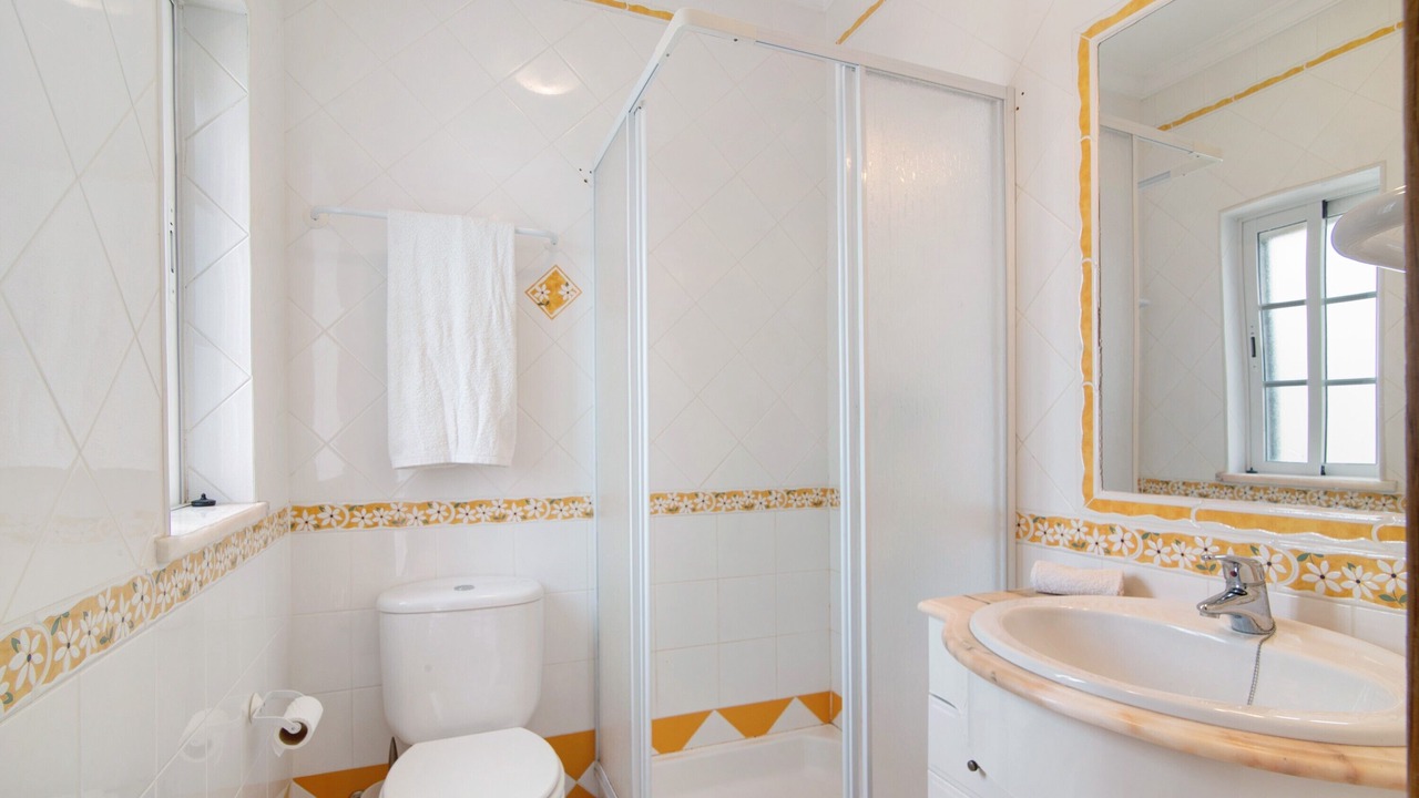 Photo of Bathroom in Altura