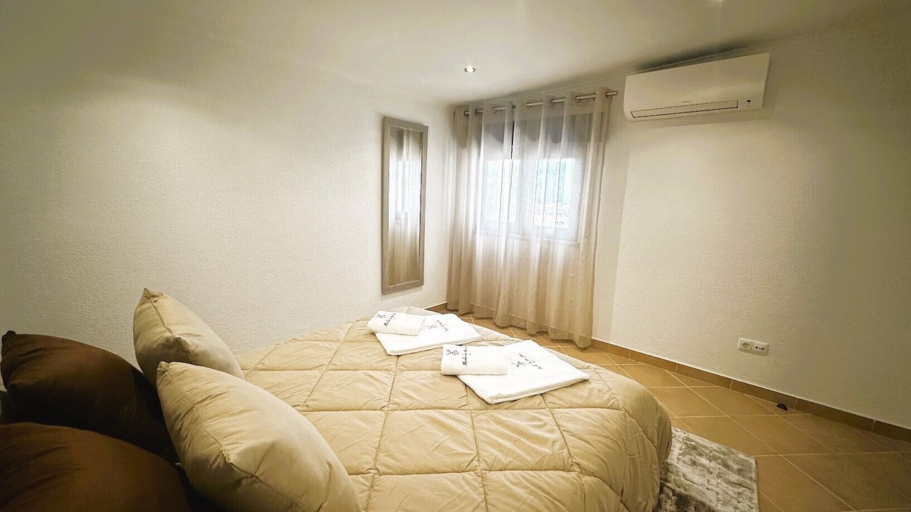 Photo of Bedroom in Atalaia