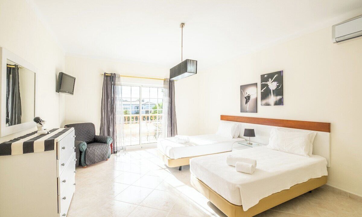 Photo of Bedroom in Estombar