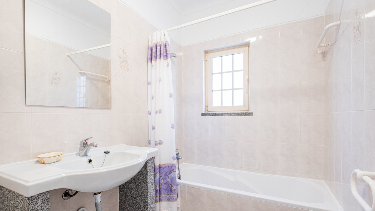 Photo of Bathroom in Albufeira