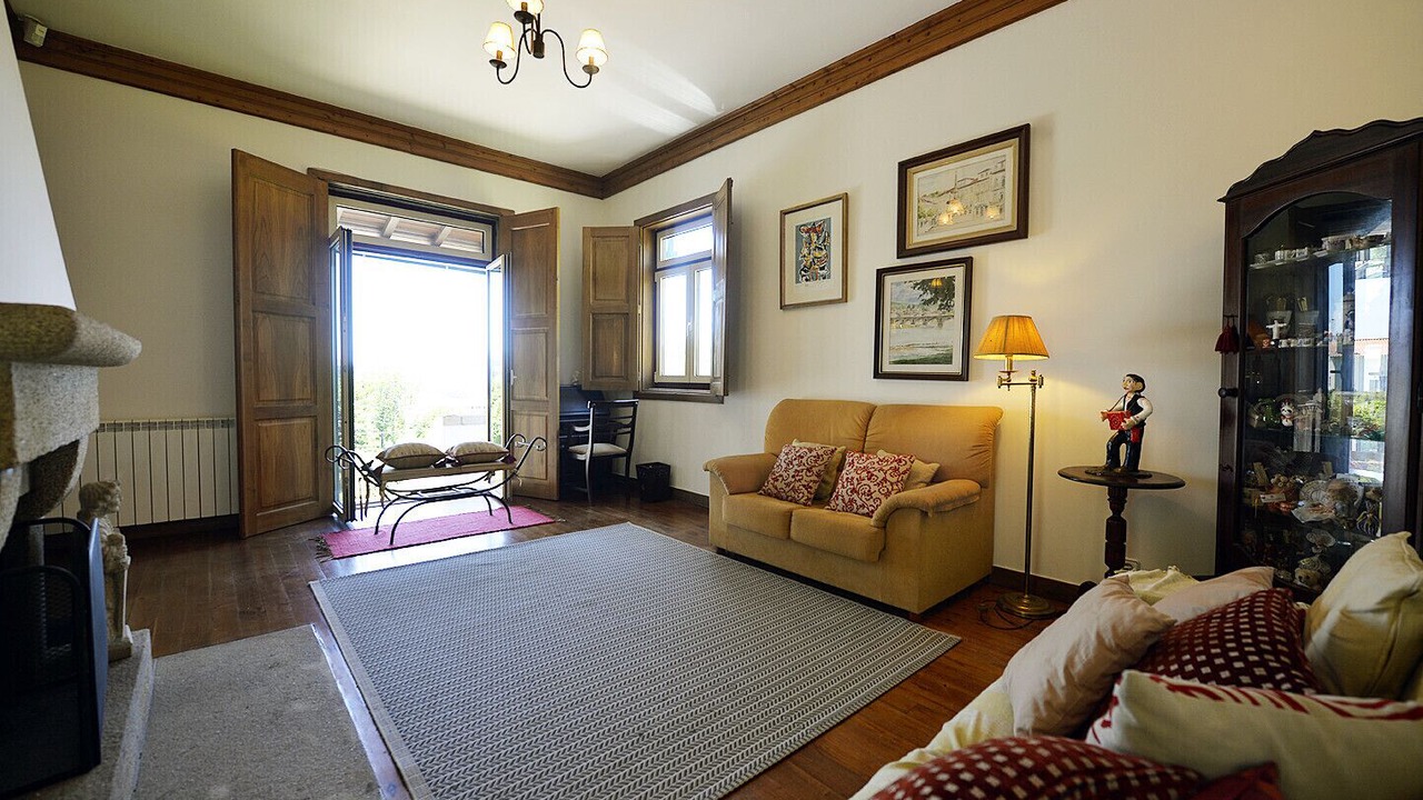 Photo of Livingroom in Cossourado