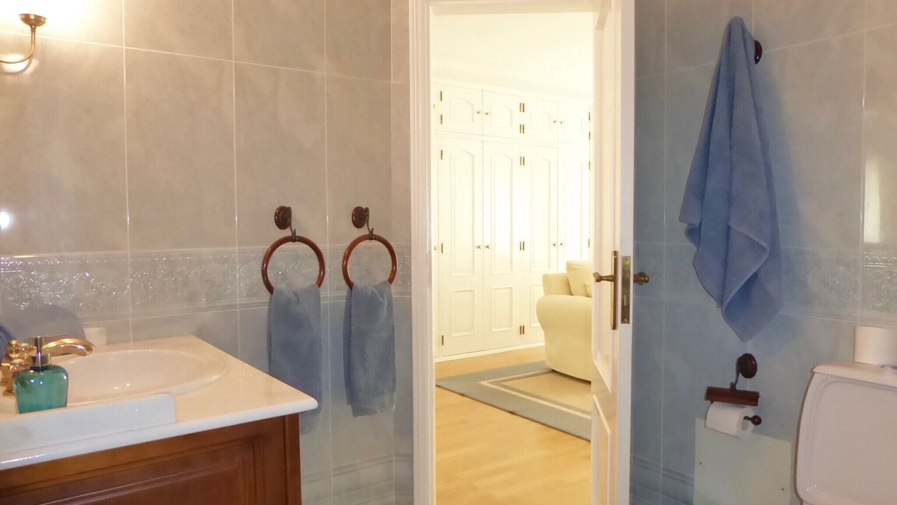 Photo of Bathroom in Faro City Centre