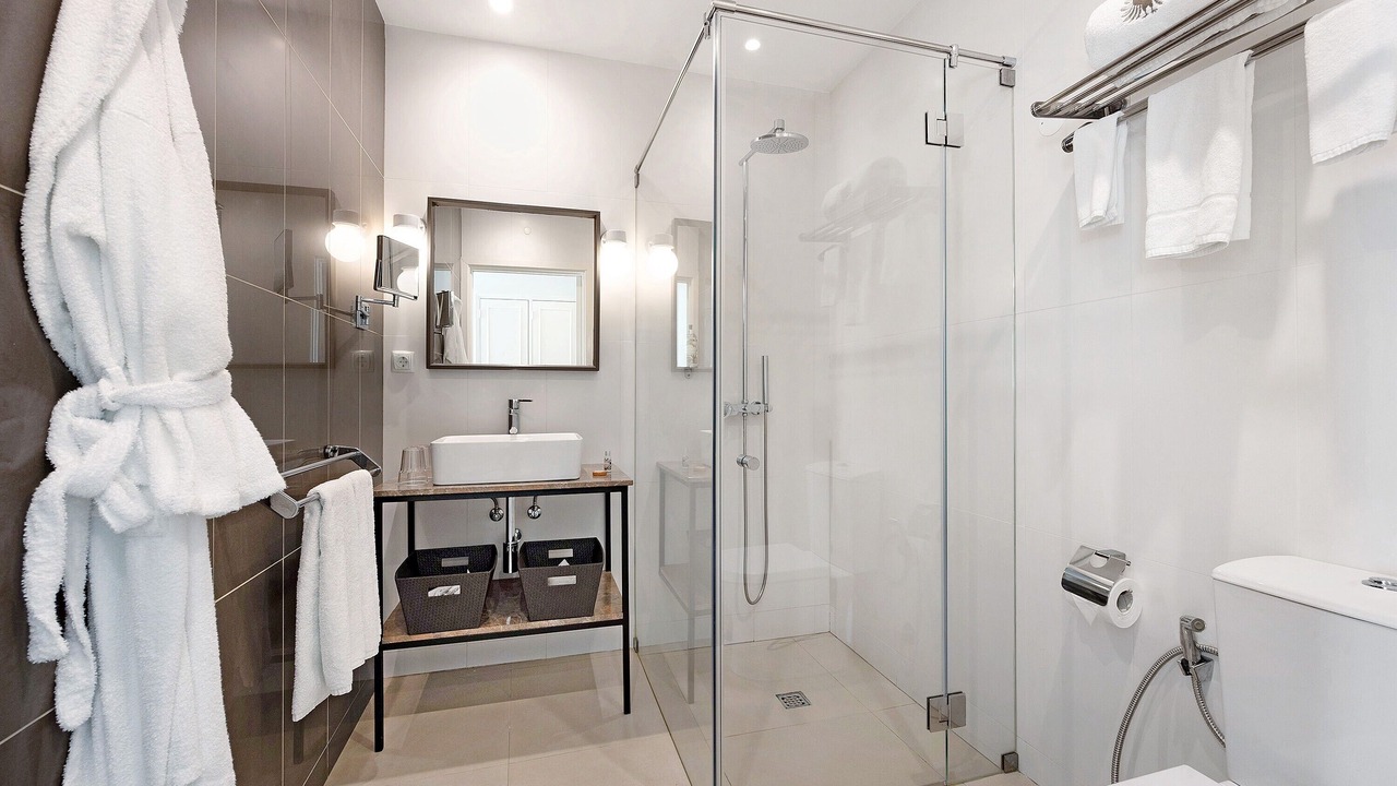 Photo of Bathroom in Donalda