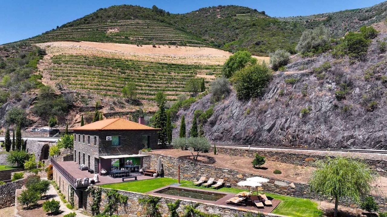 Photo of Outdoor in Cotas