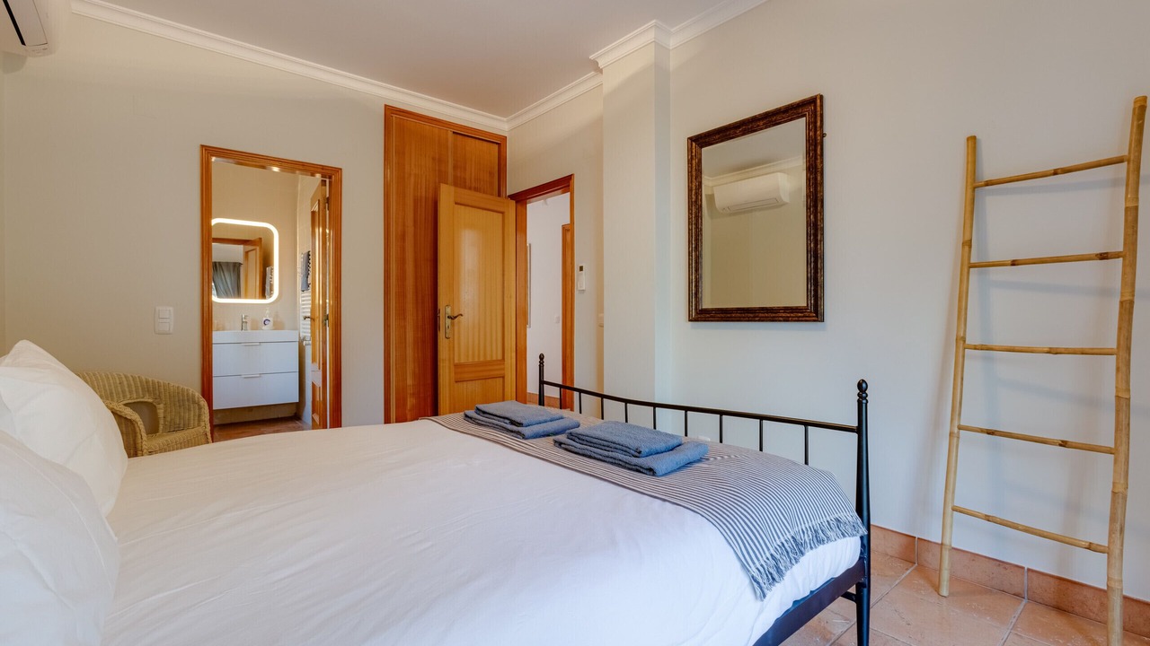 Photo of Bedroom in Albardeira