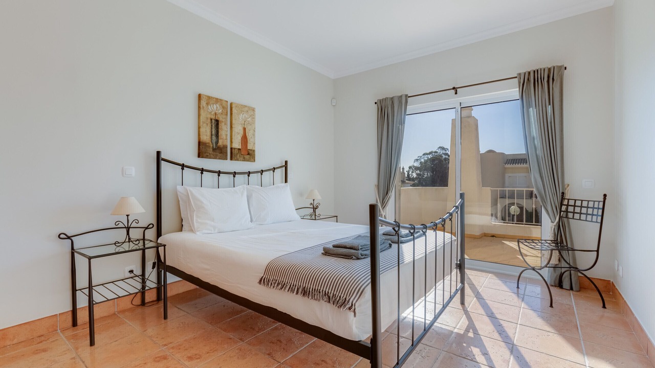 Photo of Bedroom in Albardeira