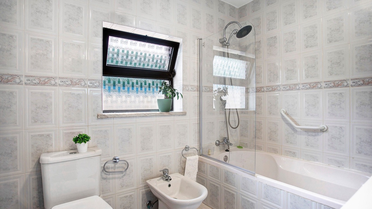 Photo of Bathroom in Caldas da Rainha