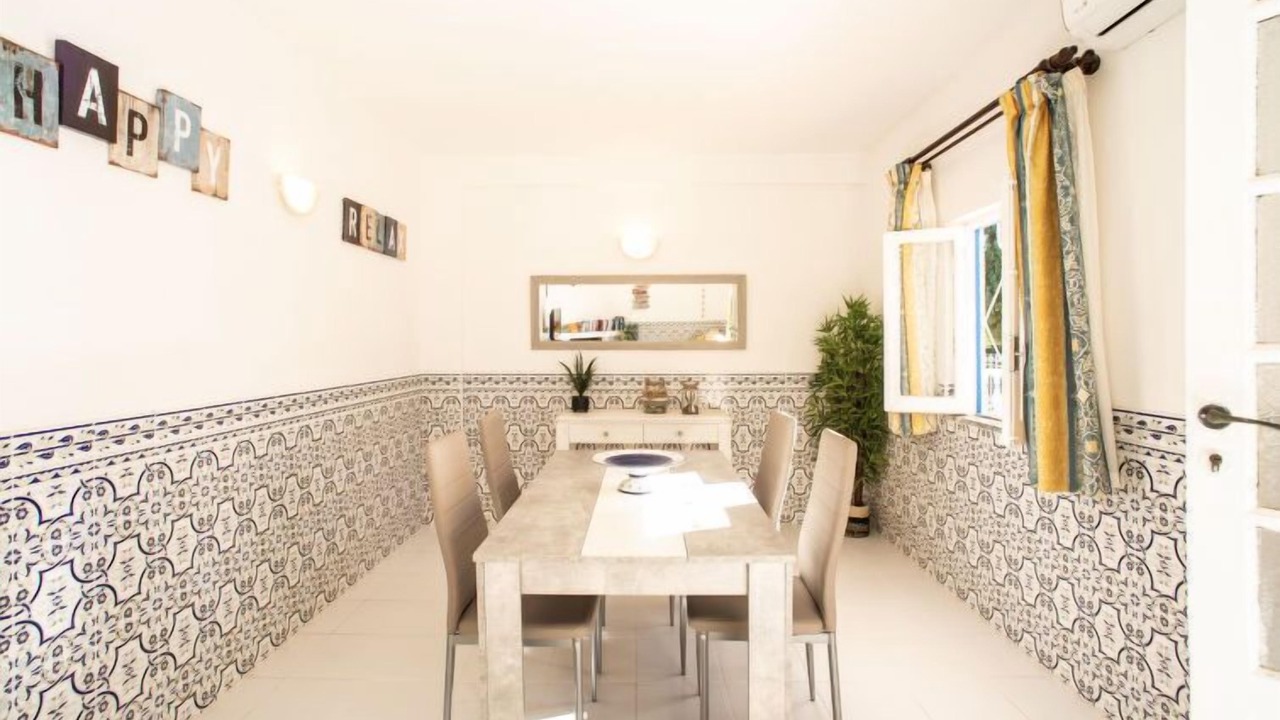 Photo of Livingroom in Alpouvar