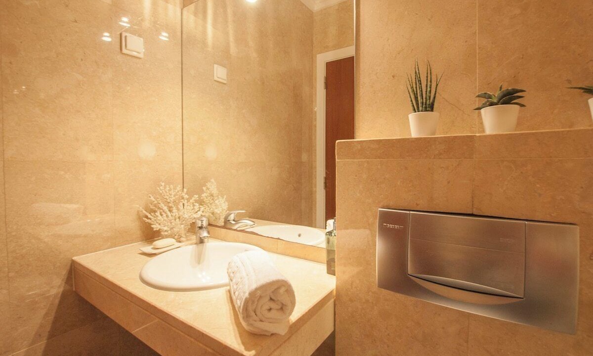 Photo of Bathroom in Meco