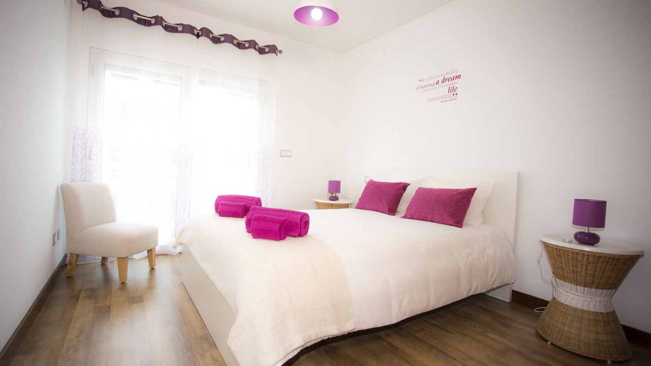 Photo of Bedroom in Peniche