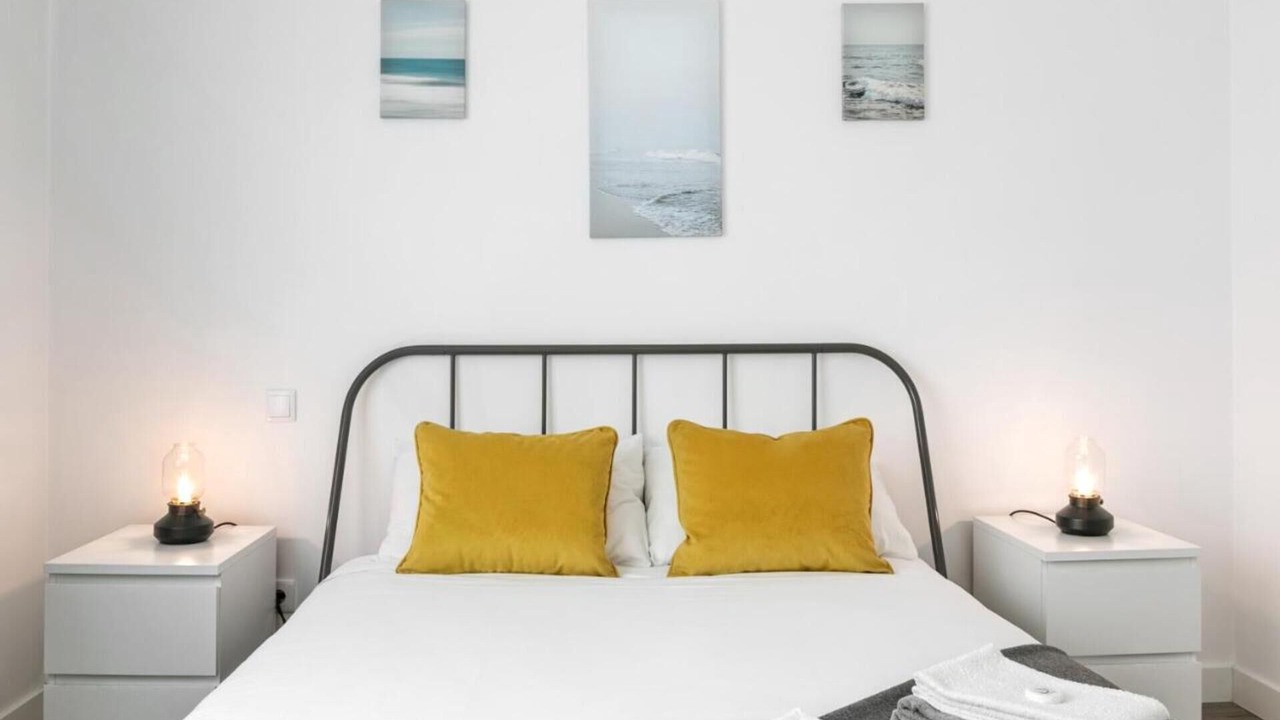 Photo of Bedroom in Peniche