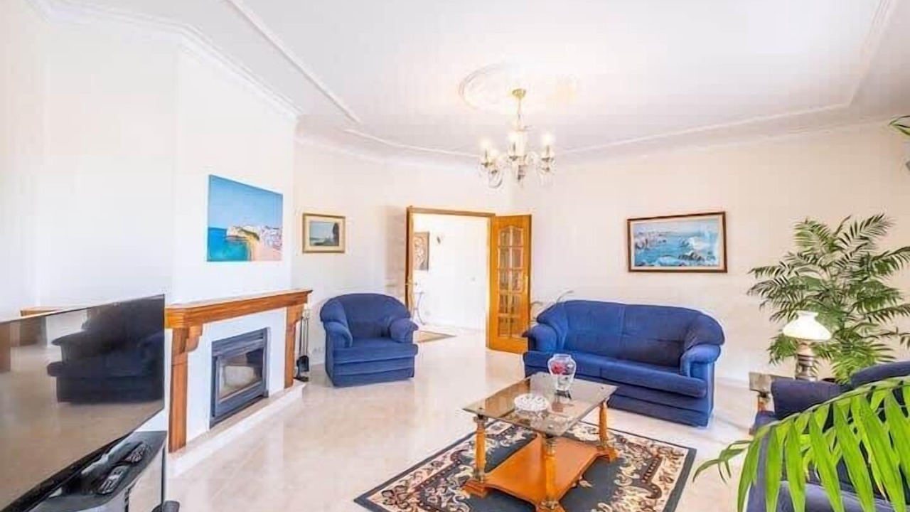 Photo of Livingroom in Estombar