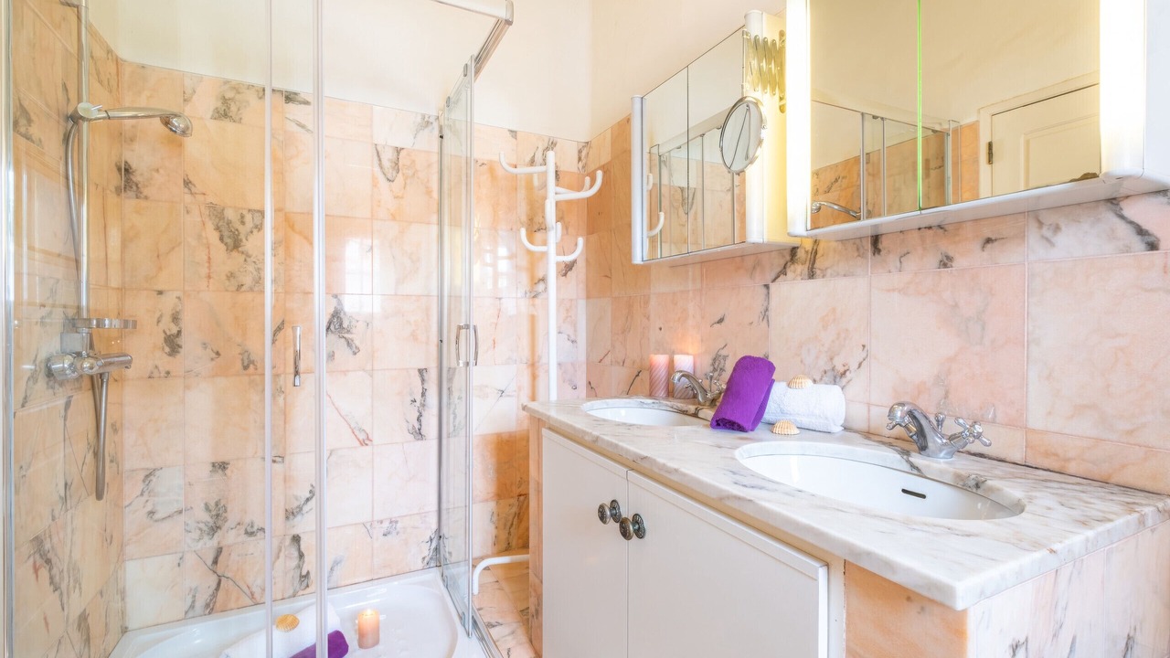 Photo of Bathroom in Alcalar
