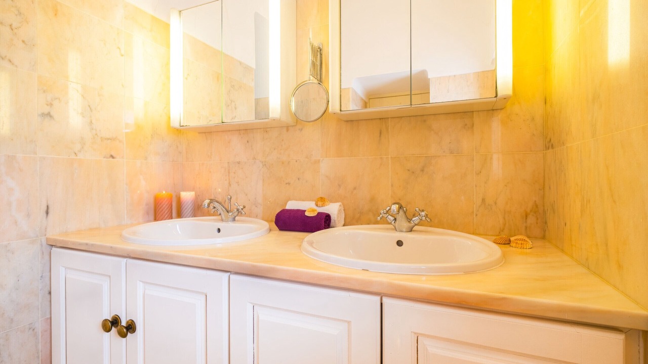 Photo of Bathroom in Alcalar