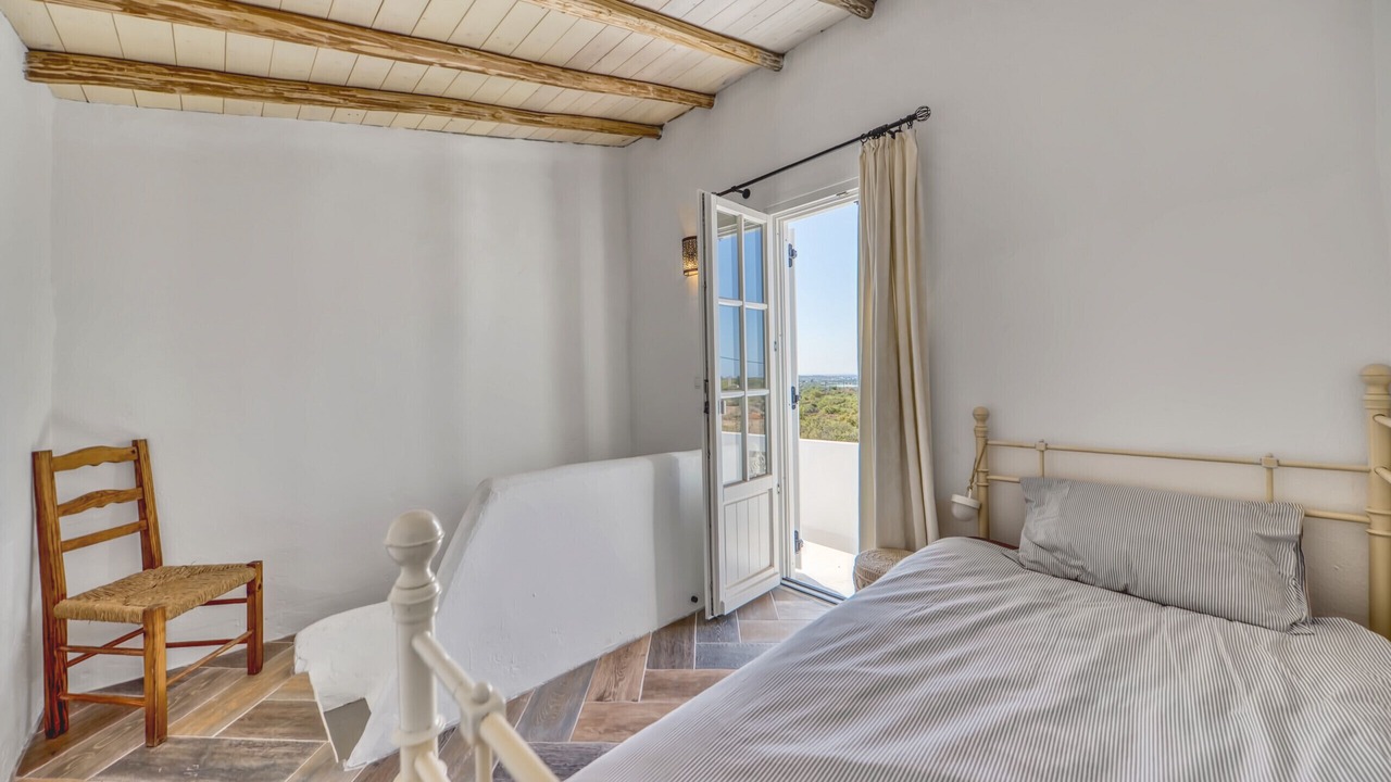 Photo of Bedroom in Faro