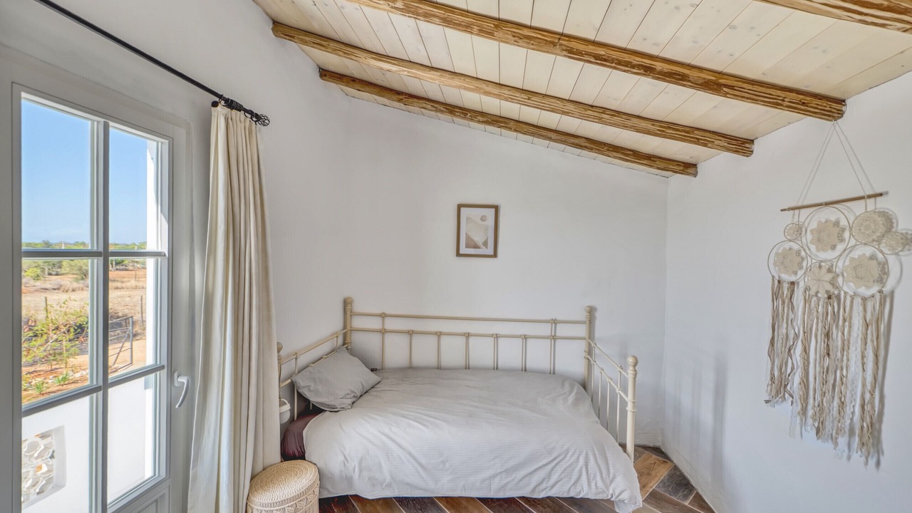 Photo of Bedroom in Faro