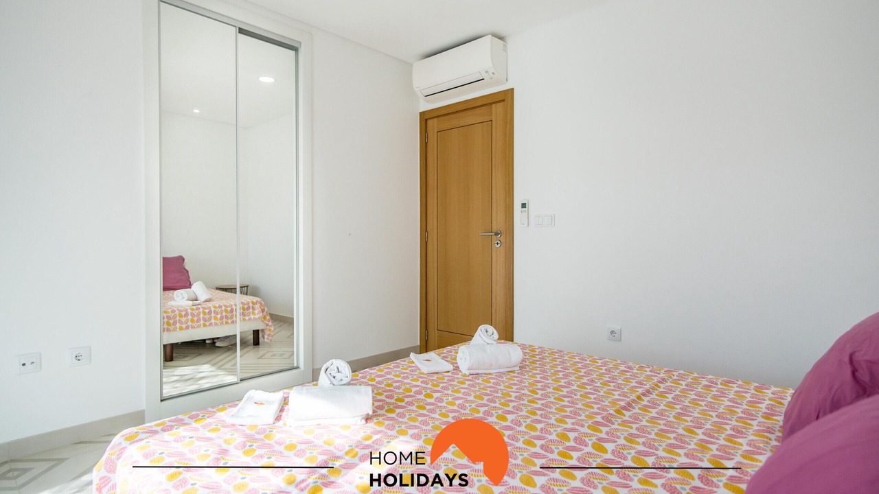 Photo of Bedroom in Monte Raposo