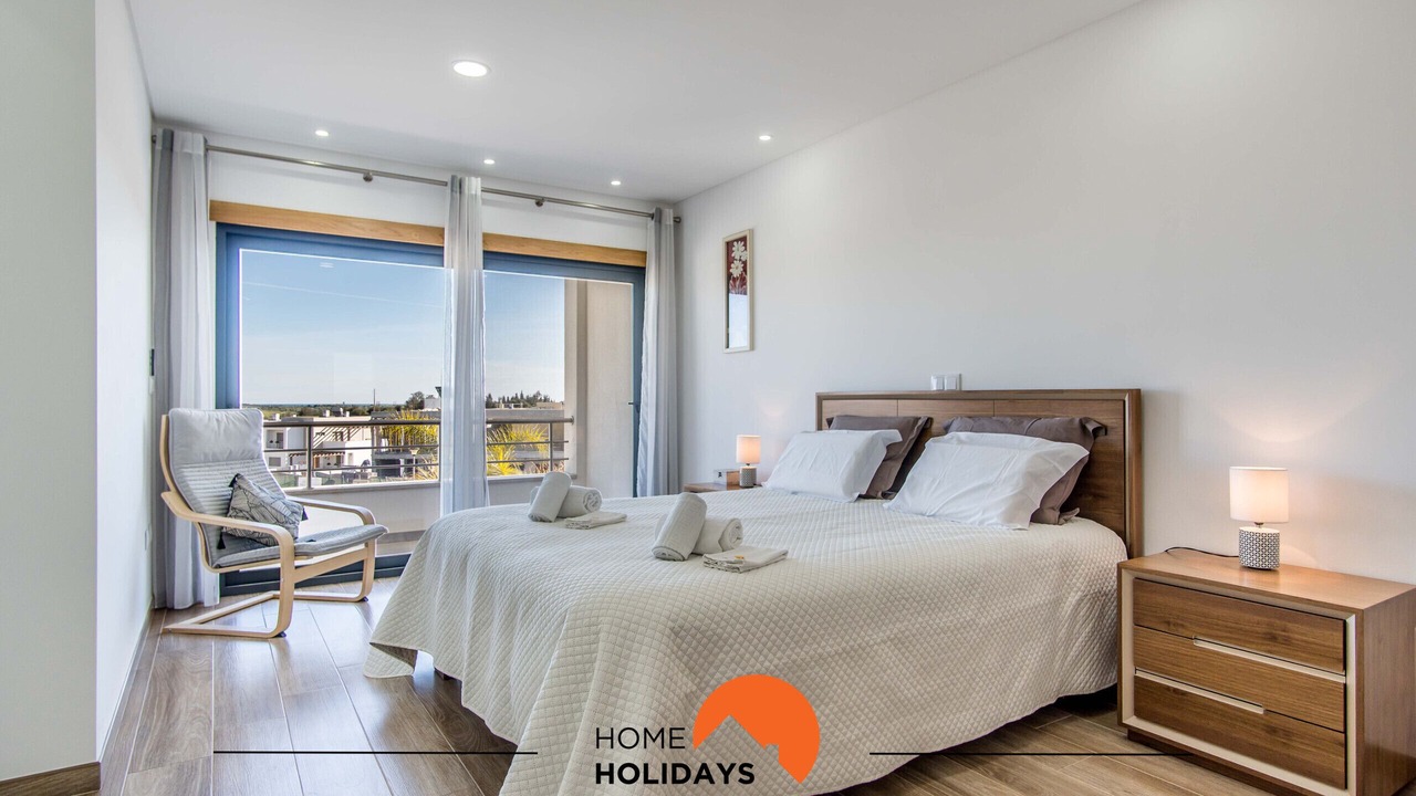 Photo of Bedroom in Monte Raposo