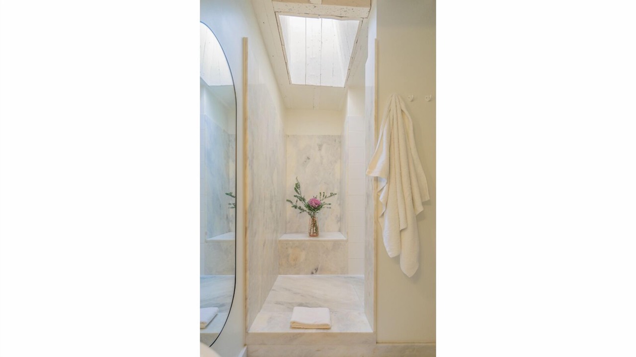 Photo of Bathroom in Baixa