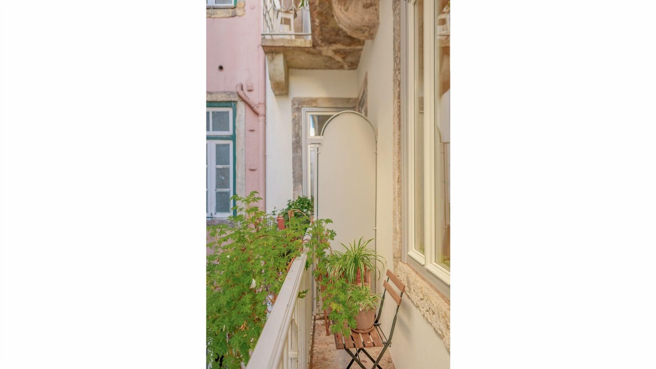 Photo of Patio Balcony in Baixa