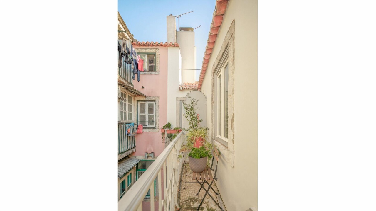 Photo of Patio Balcony in Baixa