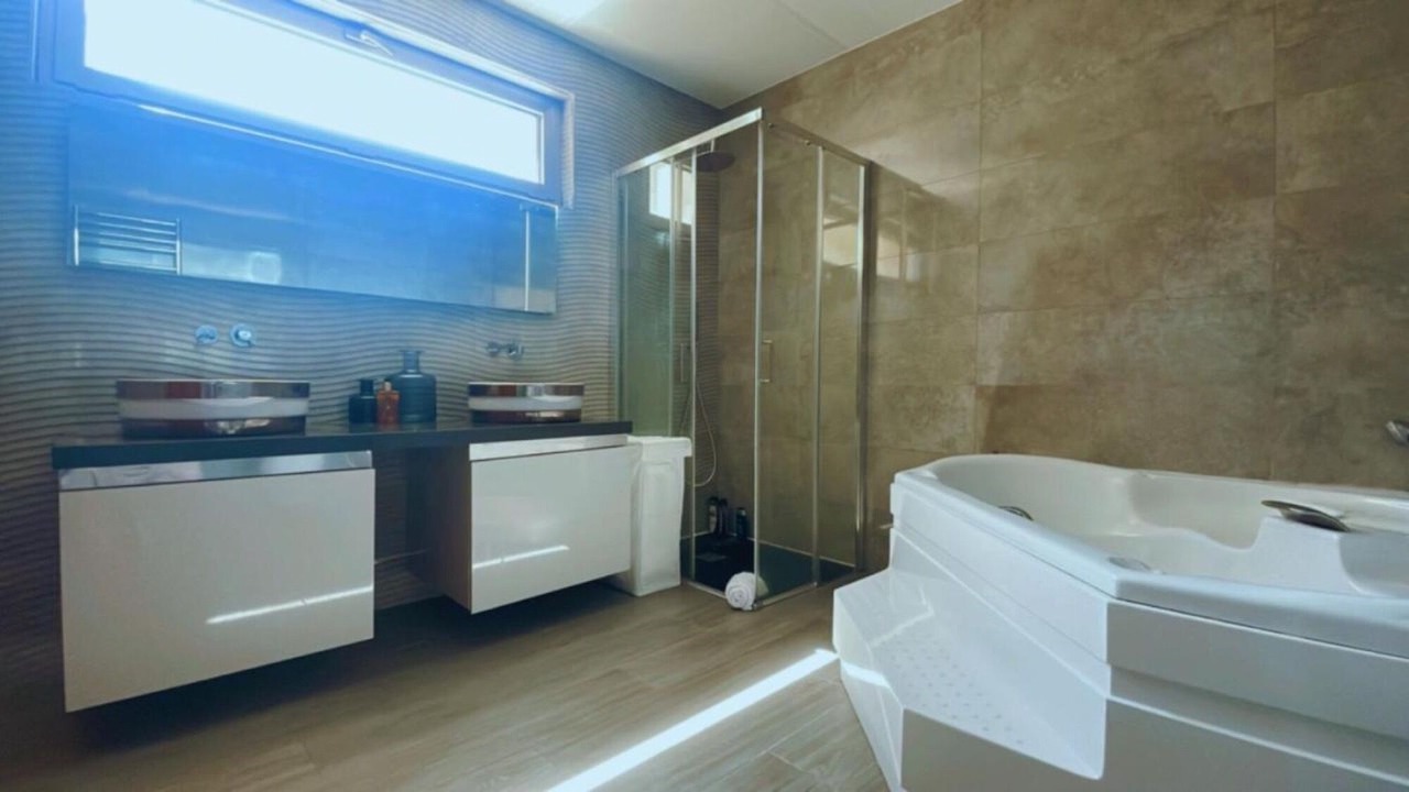 Photo of Bathroom in Torreira