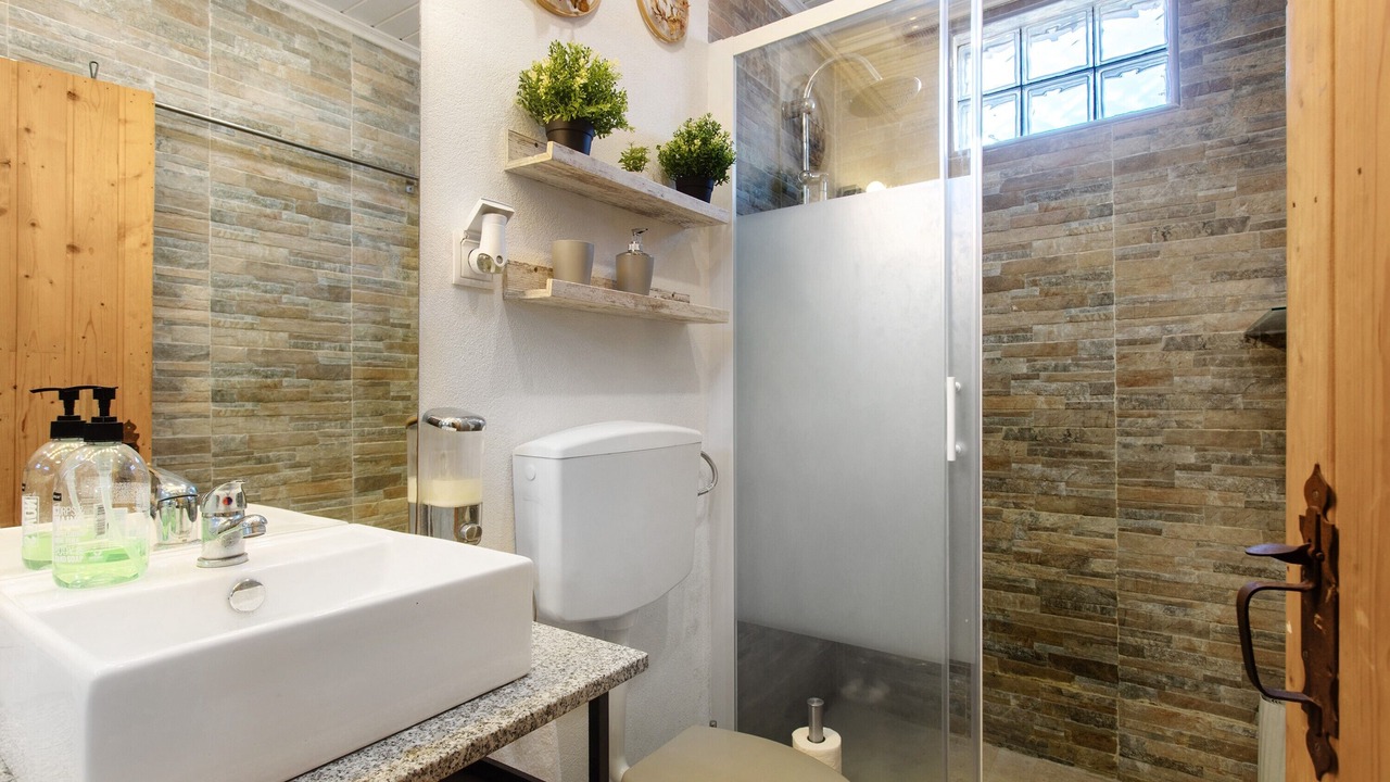 Photo of Bathroom in Nossa Senhora do Pranto