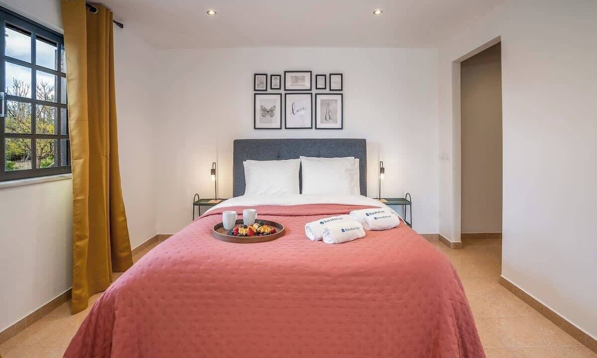 Photo of Bedroom in Lagoa e Carvoeiro