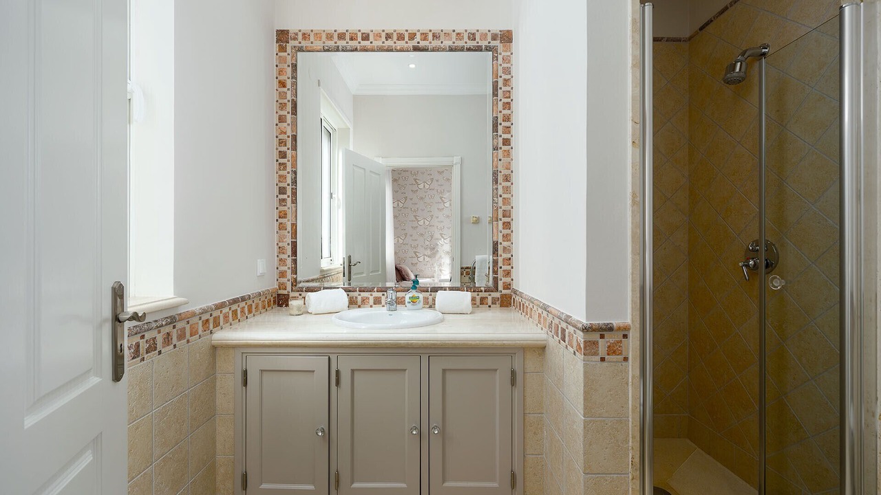 Photo of Bathroom in Almancil