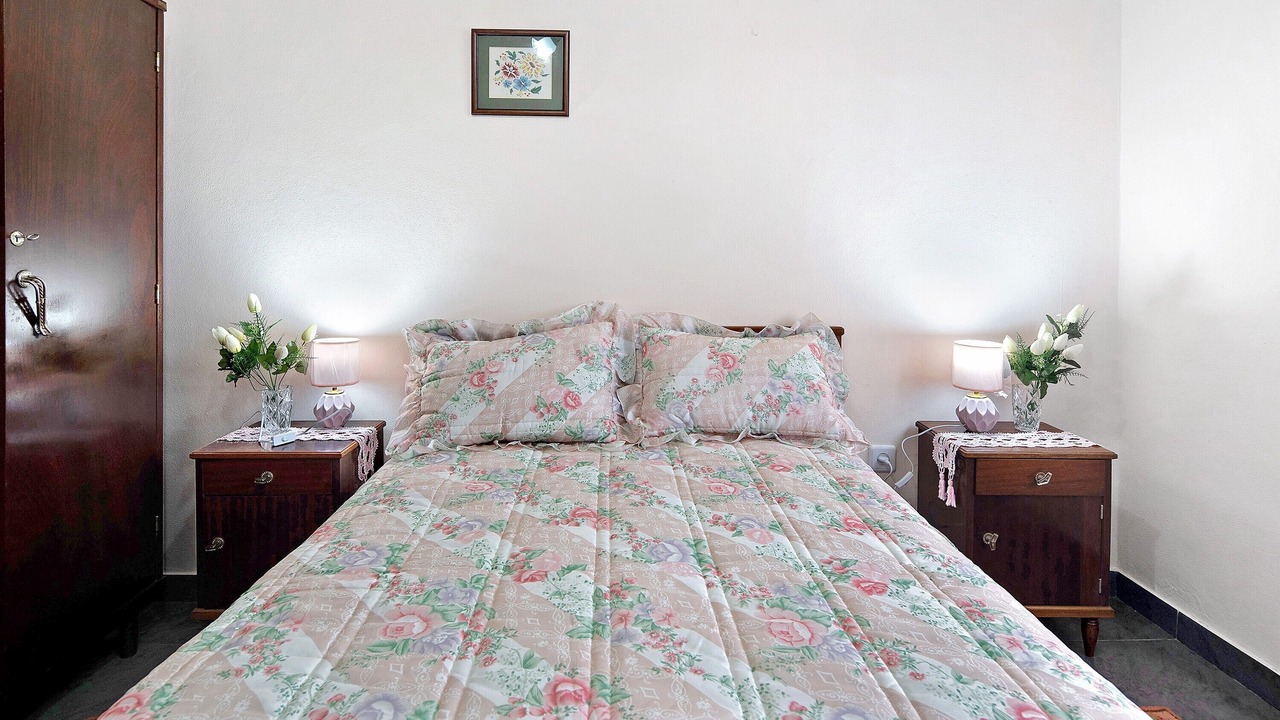 Photo of Bedroom in Angra do Heroismo