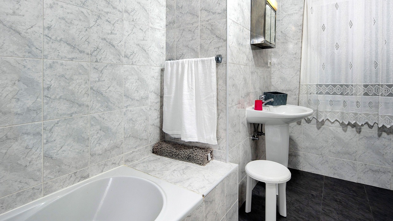 Photo of Bathroom in Angra do Heroismo