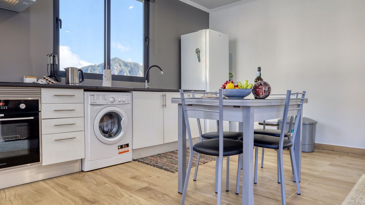 Photo of Kitchen in Faial