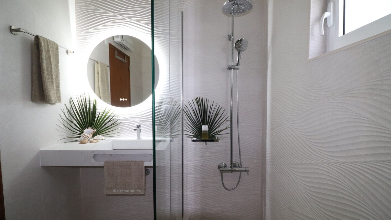 Photo of Bathroom in Alporchinhos