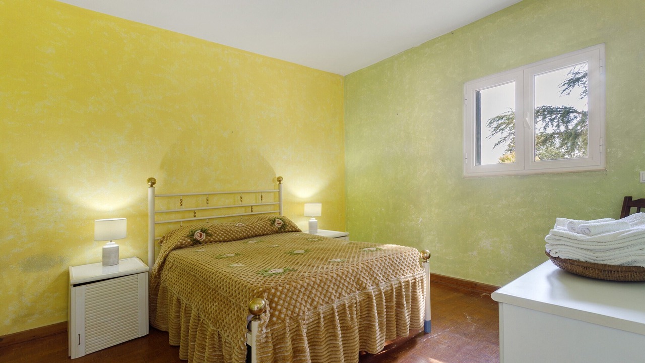 Photo of Bedroom in Alenquer