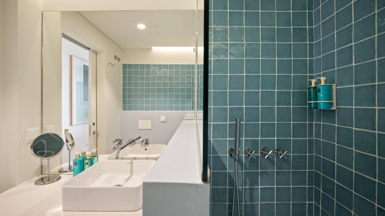 Photo of Bathroom in Estoril