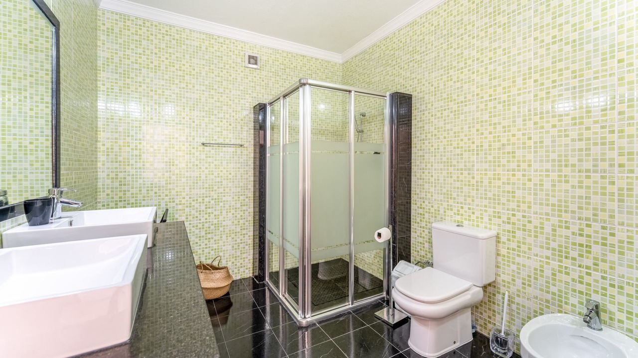Photo of Bathroom in Altura