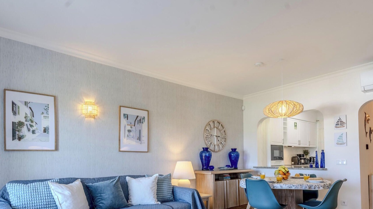 Photo of Livingroom in Alpouvar